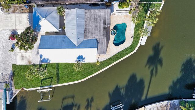 339 TREASURE BOAT WAY, Sarasota, FL 34242