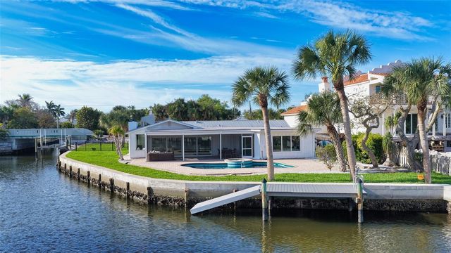 339 TREASURE BOAT WAY, Sarasota, FL 34242