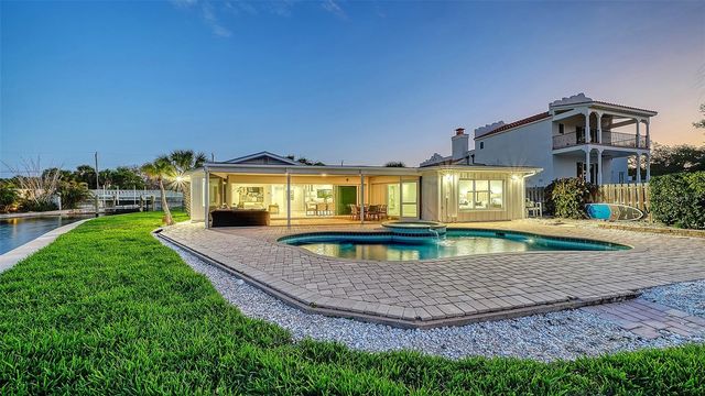 339 TREASURE BOAT WAY, Sarasota, FL 34242