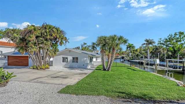 339 TREASURE BOAT WAY, Sarasota, FL 34242