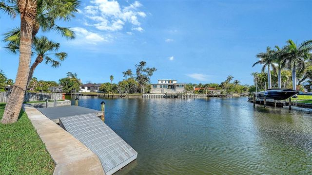 339 TREASURE BOAT WAY, Sarasota, FL 34242
