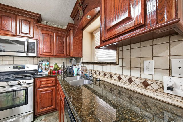 13323 Firebrick Drive, Houston, TX 77041