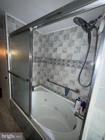 30 W PENN ST, Shenandoah, PA 17976