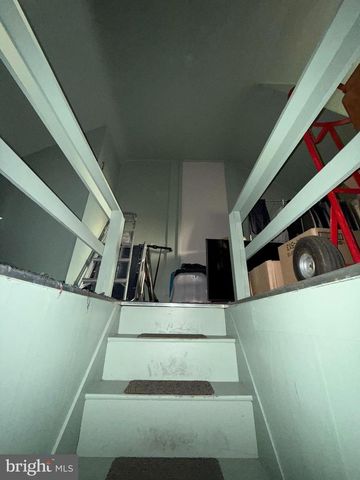 30 W PENN ST, Shenandoah, PA 17976