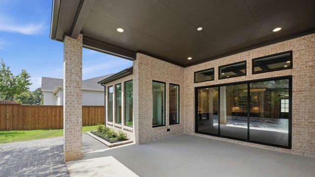 3517 Stealth Run, Hurst, TX 76054