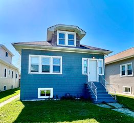 2016 S 10th Avenue, Maywood, IL 60153
