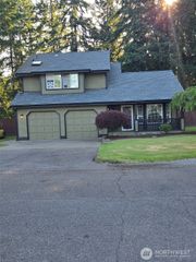 25608 68th Avenue E, Graham, WA 98338