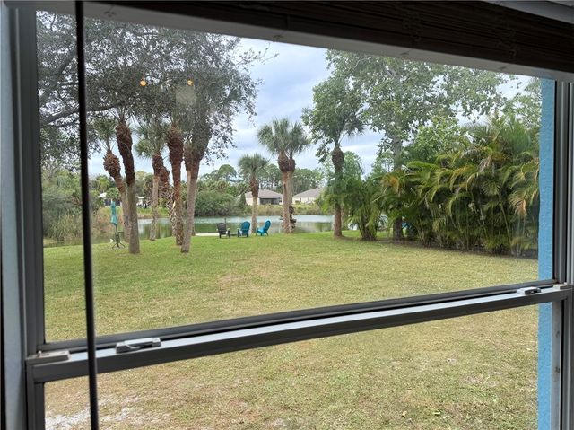 8424 94th Avenue, Vero Beach, FL 32967