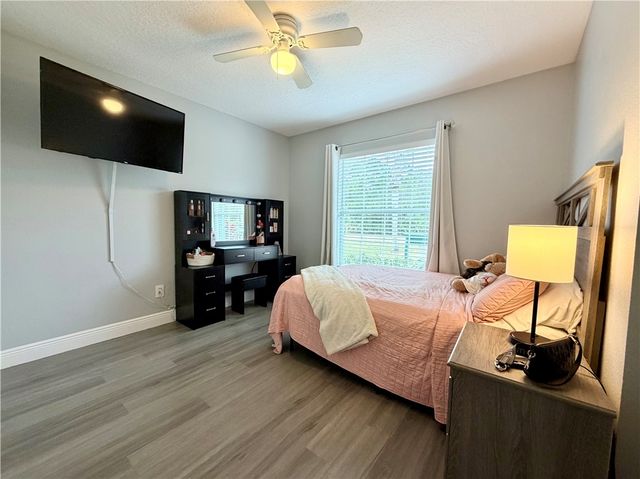 8424 94th Avenue, Vero Beach, FL 32967