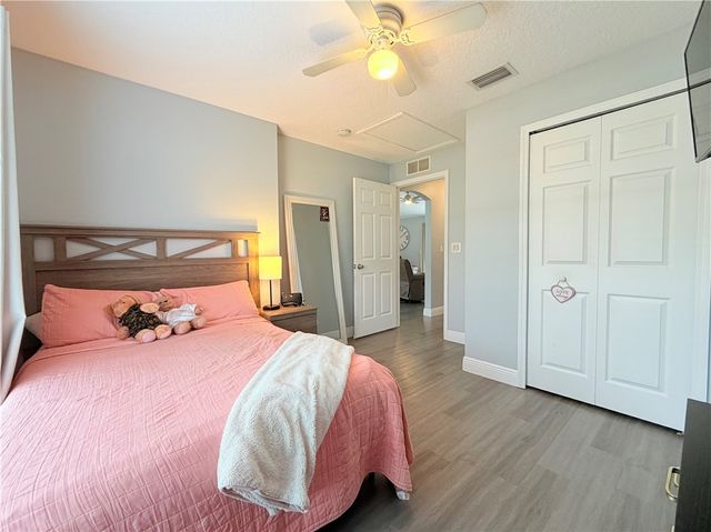 8424 94th Avenue, Vero Beach, FL 32967