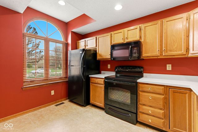 751 Cottage Lane, Greenwood, IN 46143