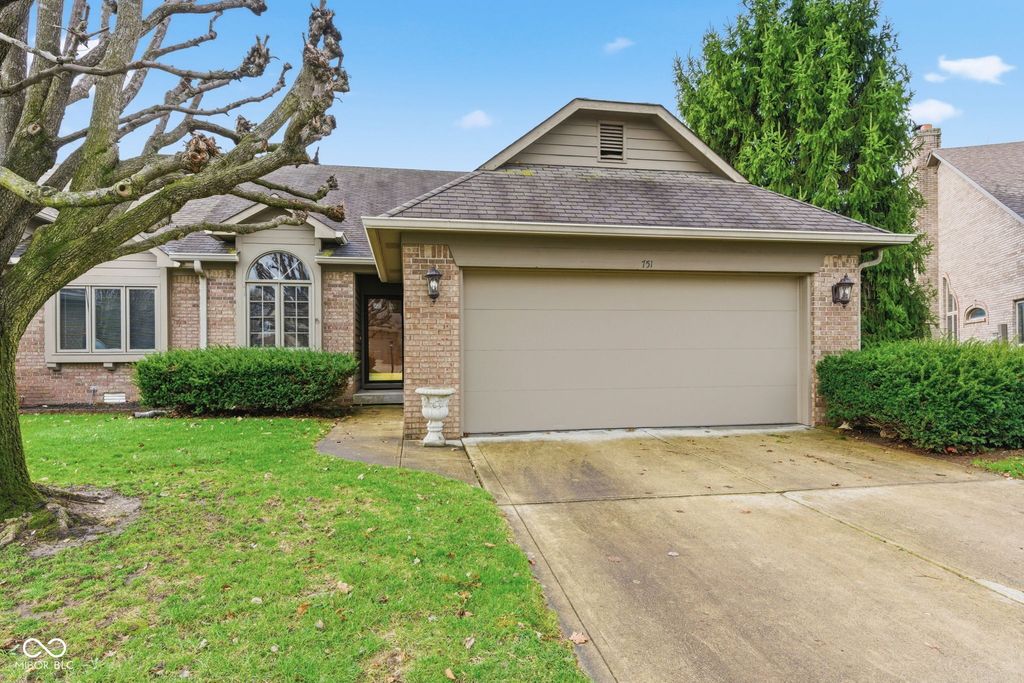 751 Cottage Lane, Greenwood, IN 46143