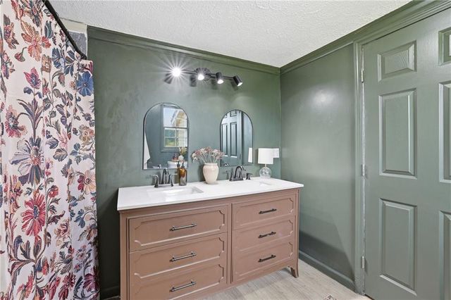 5525 Sandy Cross Road, Carnesville, GA 30521