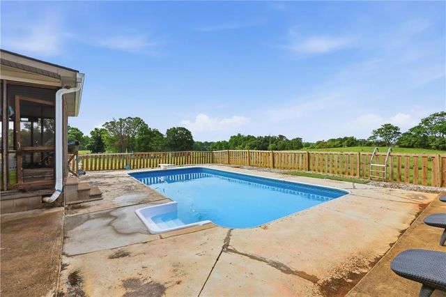 5525 Sandy Cross Road, Carnesville, GA 30521