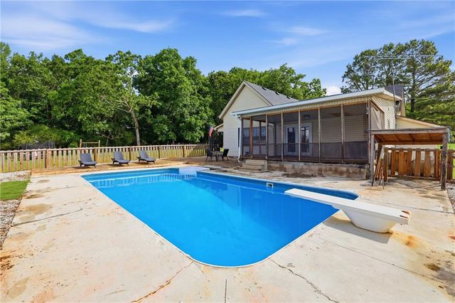 5525 Sandy Cross Road, Carnesville, GA 30521
