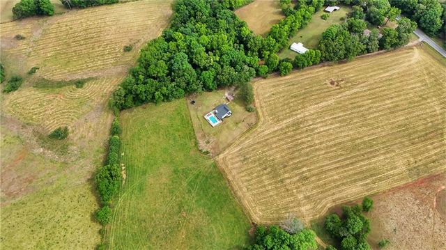 5525 Sandy Cross Road, Carnesville, GA 30521