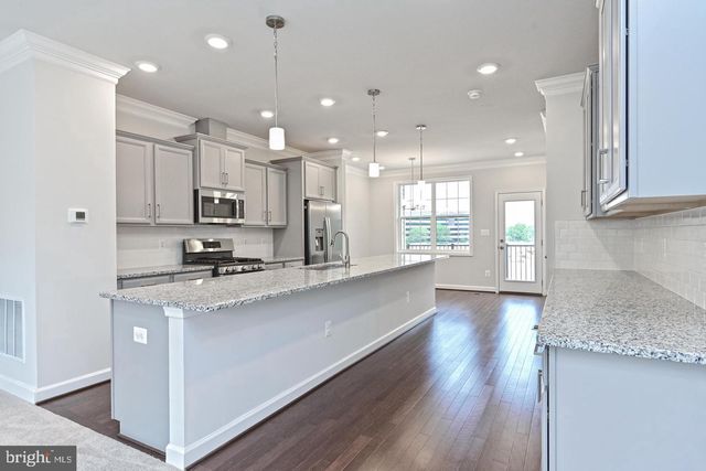 4404 FAIR LAKES CT, Fairfax, VA 22033