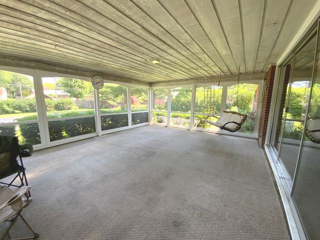 720 Mcclaran Avenue, Aurora, IL 60506