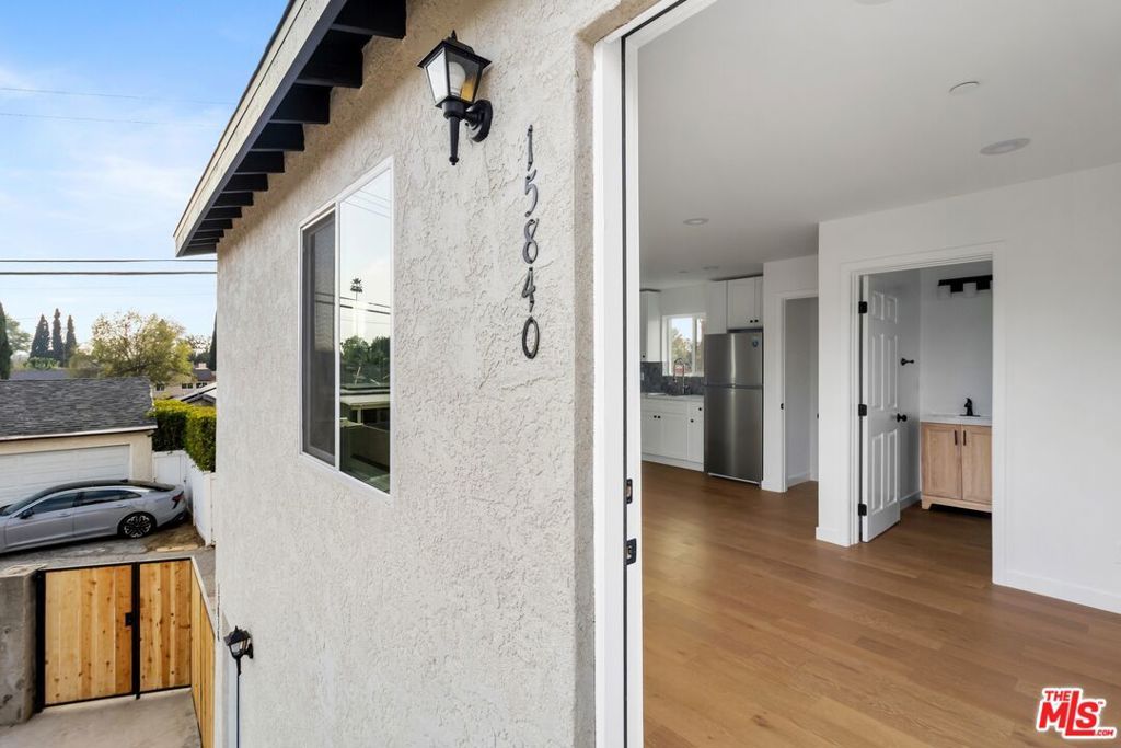 15840 Chatsworth Street, Granada Hills, CA 91344