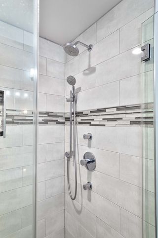 675 N PEORIA Street 3N, Chicago, IL 60642