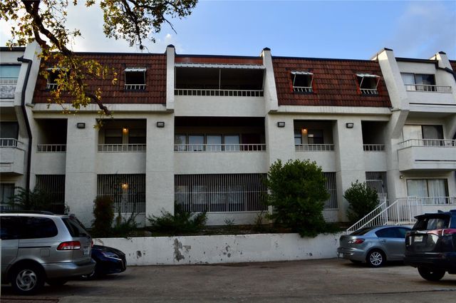 3115 HELMS ST 302, Austin, TX 78705