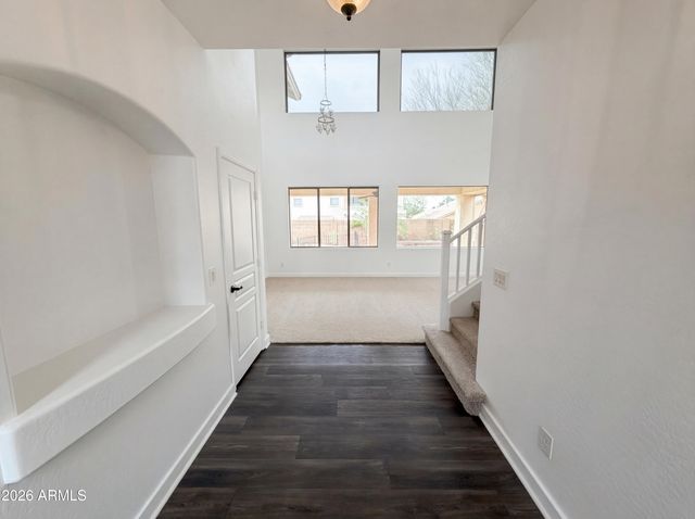 25703 W CROWN KING Road, Buckeye, AZ 85326