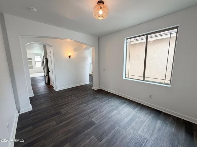 25703 W CROWN KING Road, Buckeye, AZ 85326