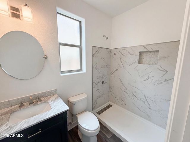 25703 W CROWN KING Road, Buckeye, AZ 85326