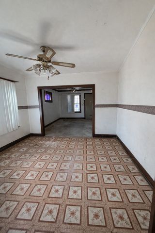 12231 S Lowe Avenue, Chicago, IL 60628