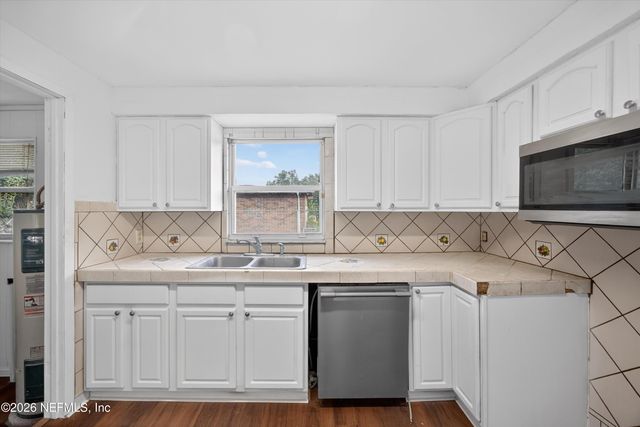3842 WINTON Drive, Jacksonville, FL 32208