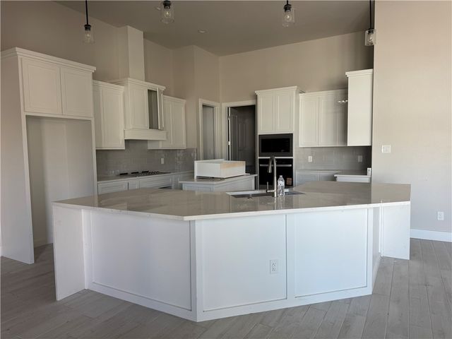 1486 Dragonstone Ct, Corpus Christi, TX 78415