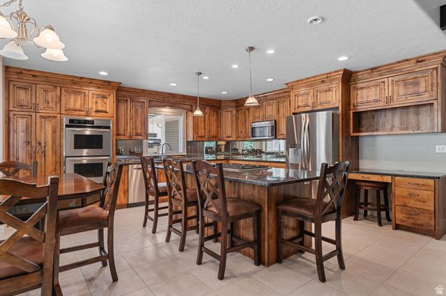 3661 N 650 E, North Ogden, UT 84414