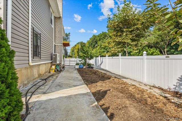 1107 137th Street, College Point, NY 11356