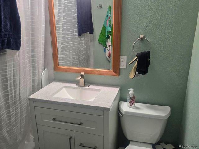 2021 Lynwood Lane, Pueblo, CO 81005