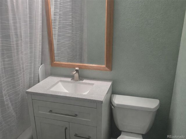 2021 Lynwood Lane, Pueblo, CO 81005