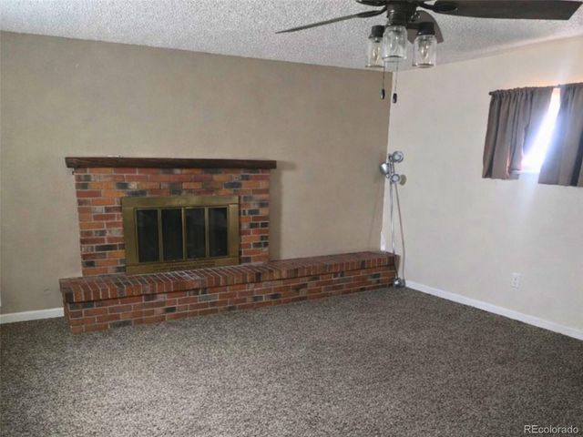 2021 Lynwood Lane, Pueblo, CO 81005