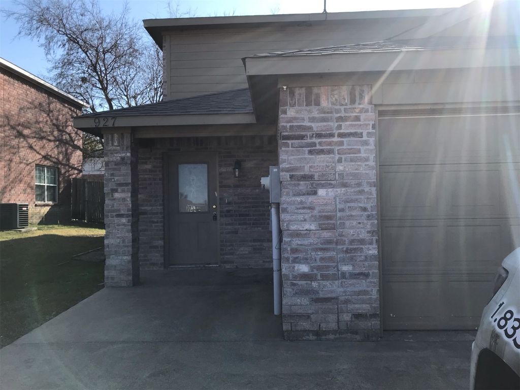 927 Parkplace Road, Princeton, TX 75407