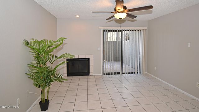 533 W GUADALUPE Road 1053, Mesa, AZ 85210