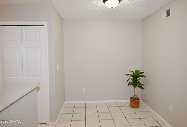533 W GUADALUPE Road 1053, Mesa, AZ 85210