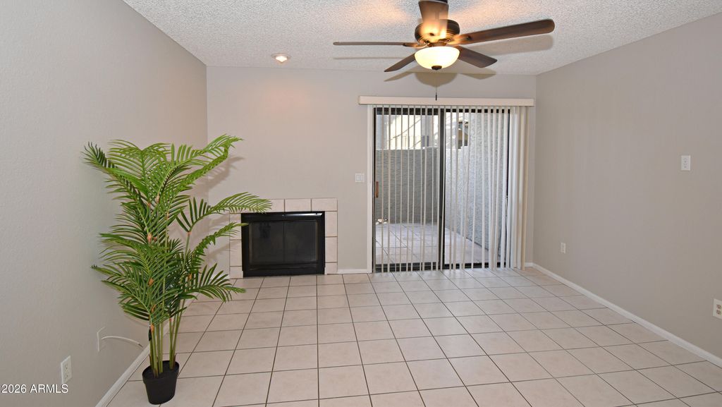 533 W GUADALUPE Road 1053, Mesa, AZ 85210 — photo 2