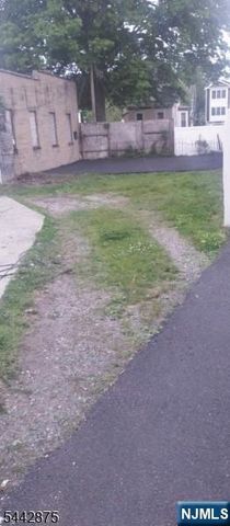 46 Sanford Street, East Orange, NJ 07018