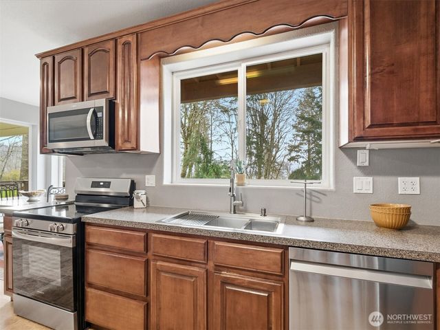 195 Rockwood Road, Kalama, WA 98625