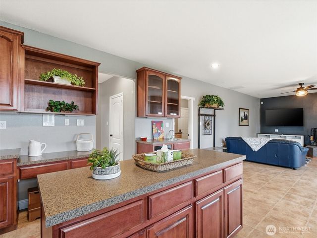 195 Rockwood Road, Kalama, WA 98625