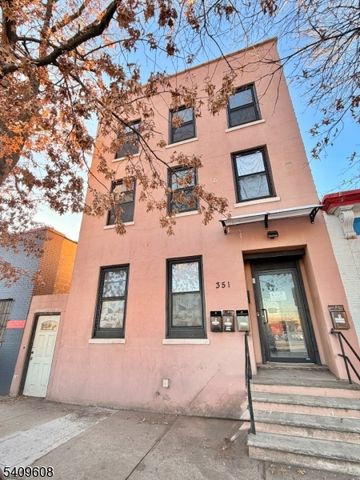 351 Mulberry St, Newark City, NJ 07102