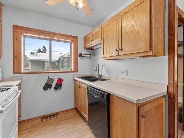 2613 N 10th STREET, Sheboygan, WI 53083