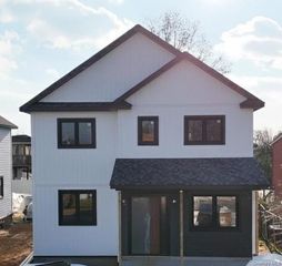 22 SURREY LANE, Valley Stream, NY 11580