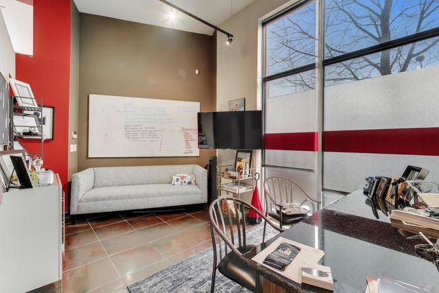 1636 N Bosworth Avenue, Chicago, IL 60642