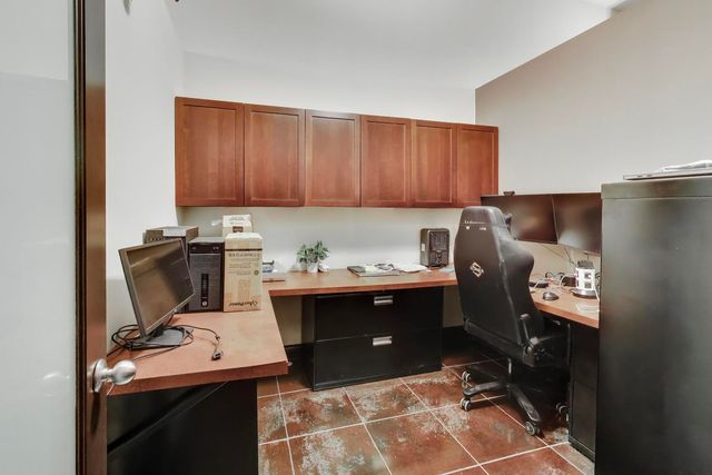 1636 N Bosworth Avenue, Chicago, IL 60642