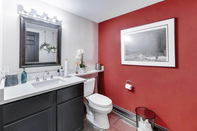 1636 N Bosworth Avenue, Chicago, IL 60642