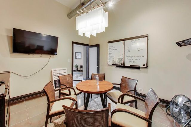 1636 N Bosworth Avenue, Chicago, IL 60642